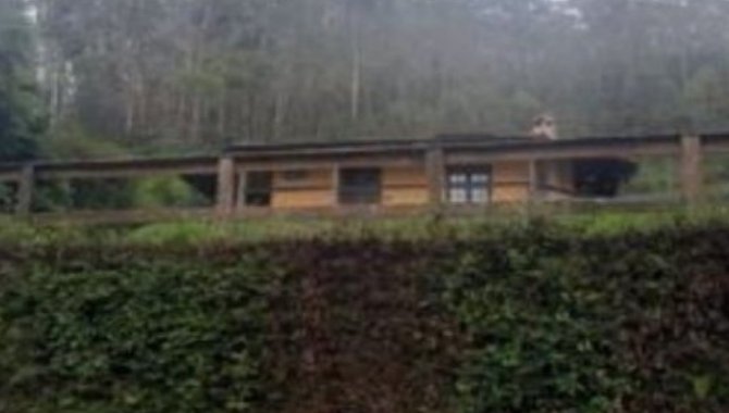 Foto - Casa em Área de 1.762 m² (Fazenda Três Cachoeiras do Coelho) - Nova Friburgo - RJ - [3]