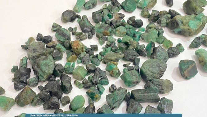Foto - 40.000 gramas de Pedras Preciosas denominadas Esmeralda Natural - [2]