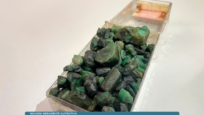 Foto - 40.000 gramas de Pedras Preciosas denominadas Esmeralda Natural - [4]