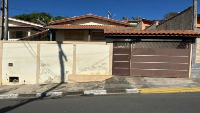 Foto - Casa - Serra Negra-SP - Rua Roberto Gambetta, 448 - Colina dos Ipês - [1]