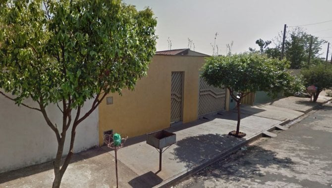 Foto - Casa em Terreno de 200 m² - Conj. Hab. Luíz Carlos Zequim - Sertãozinho - SP - [3]