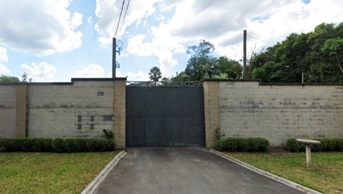 Foto - Nua Propriedade de Casa em Terreno de 2.108 m² - Santa Felicidade - Curitiba - PR - [4]