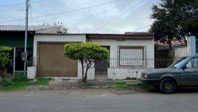 Foto - Casa - Uruguaiana-RS - Rua Alceu Wamosy, 1.556 - Cidade Alegria - [1]