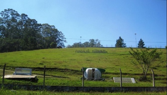 Foto - Terreno com Centro Recreativo 181.805 m² -  Embura - São Paulo - SP - [1]