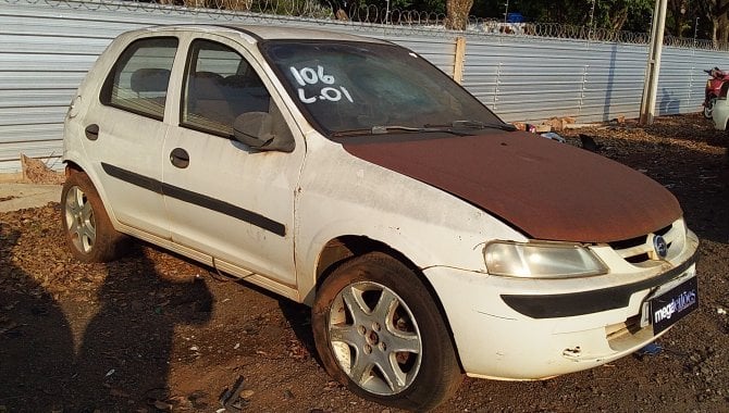 Foto - Veículo Chevrolet Celta, 2003/2004 - [3]