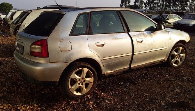 Foto - Veículo Audi A3 1.8, 2003/2003 - [5]