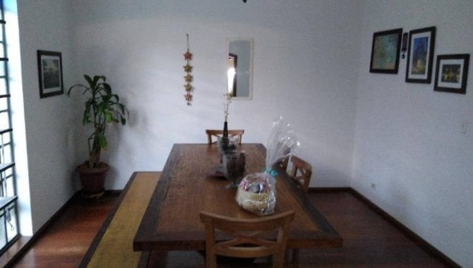 Foto - Casa 393 m ² - Jardim Novo Embu - Embu das Artes - SP - [4]