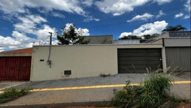 Foto - Casa - Goiânia-GO - Rua Dom Celso Pereira de Almeida - Lt. 01 da Qd. 11 - Casa 01 - Jardim São José - [1]