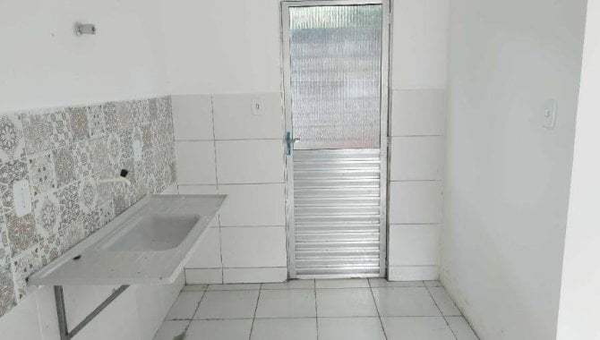 Foto - Casa em Condomínio 60 m² (01 vaga) - Parque Verde I - Camaçari - BA - [15]