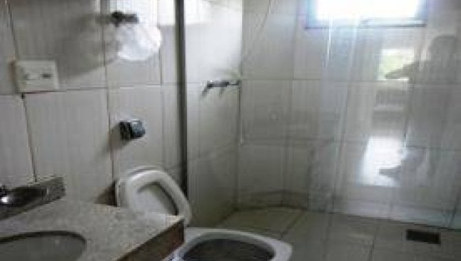 Foto - Casa 259 m² - Jardim das Oliveiras - Esmeraldas - MG - [53]