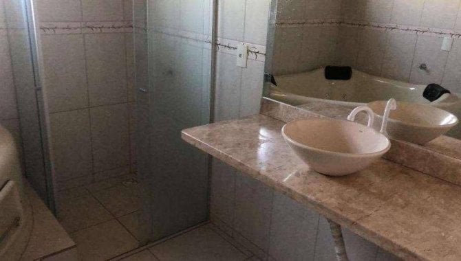 Foto - Casa 273 m² - Parque das Laranjeiras Prolongamento - Rio Verde - GO - [16]