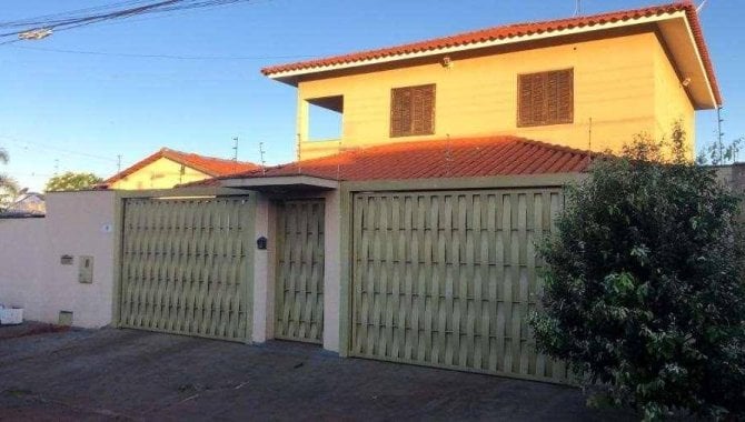 Foto - Casa 273 m² - Parque das Laranjeiras Prolongamento - Rio Verde - GO - [35]