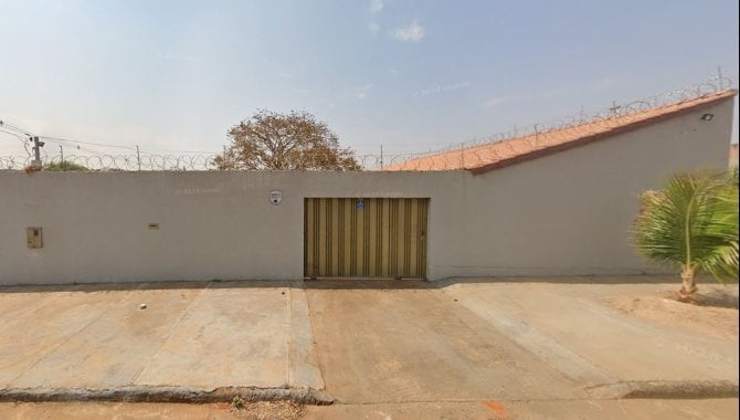 Foto - Casa - Abadia de Goiás-GO - Av. Erlan de Castro, esquina com Rua B-15 - Lt. 11 da Qd. 21 - Villar Baviera - [1]