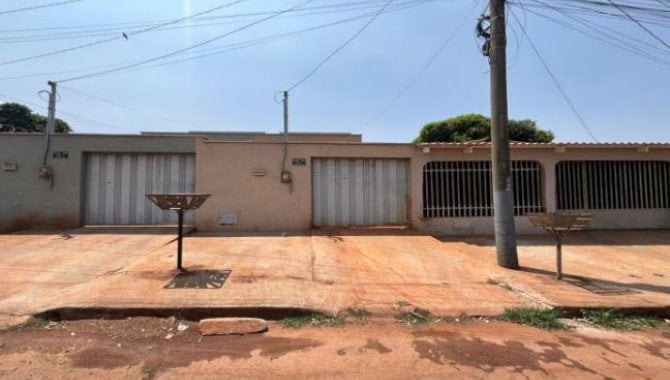 Foto - Casa - Trindade-GO - Rua Mozarlândia, 58 - Setor Maysa III - [1]