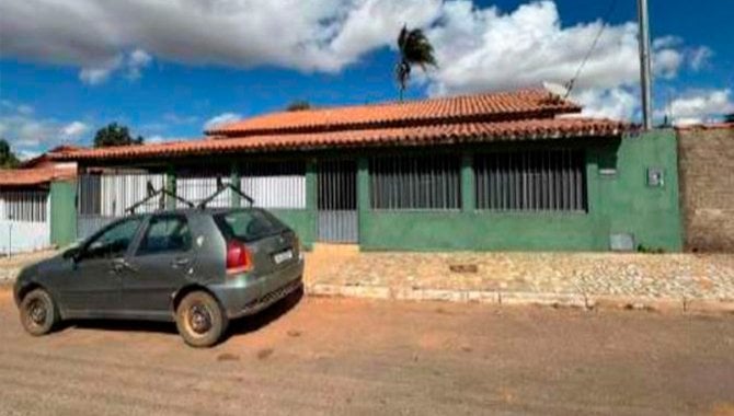 Foto - Casa - Catalão-GO - Rua Ana Lúcia, 145 - Distrito de Pires Belo - [1]