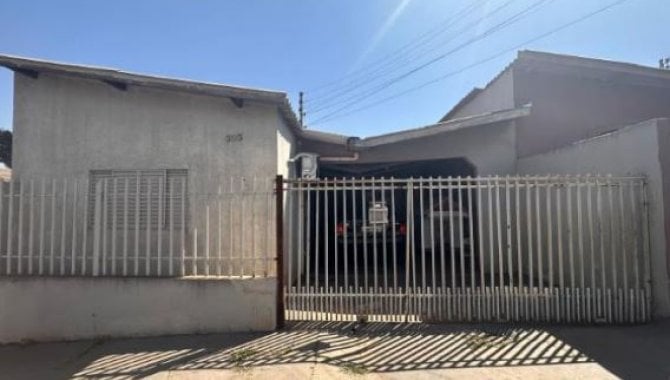 Foto - Casa - Porecatu-PR - Rua José Domingos Machado, 303 - Vila Iguaçu - [1]