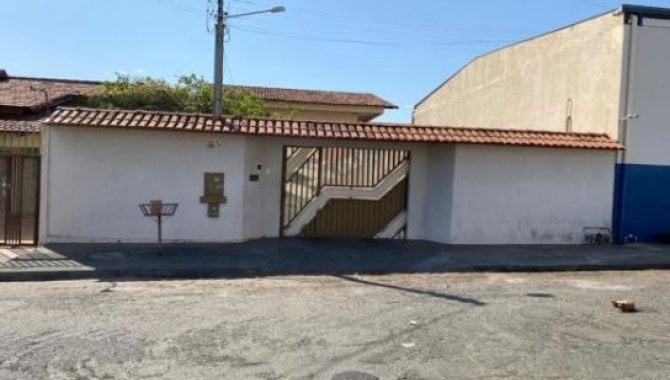 Foto - Casa - Caldas Novas-GO - Rua Quinze, 42 - Estância Itaguaí - [1]