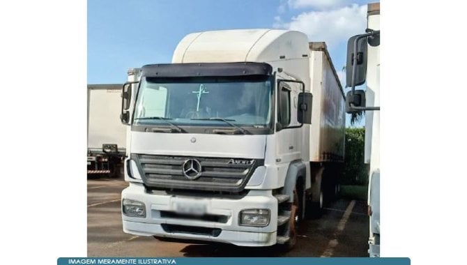 Foto - Caminhão Mercedes Benz Axor 1933S - 2009/2009 - [1]