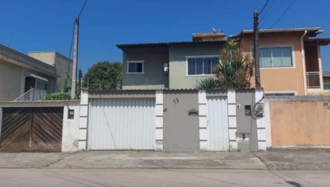 Foto - Casa - Rio das Ostras-RJ - Rua Frei Galvão, 83 - Village Rio das Ostras - [1]