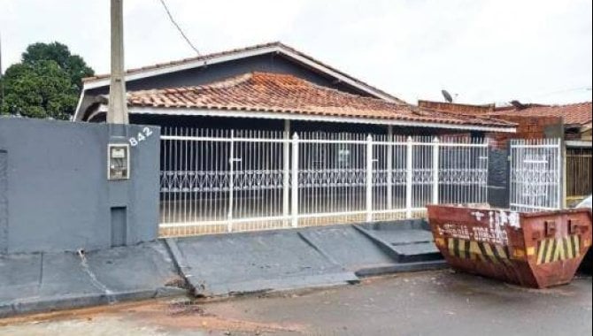 Foto - Casa, Padrão, 1 Vaga(S) de Garagem - [48]