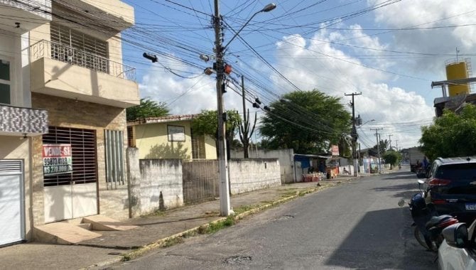 Foto - Casa, Padrão, 0 Vaga(S) de Garagem - [2]