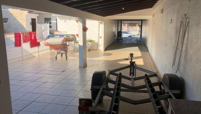 Foto - Casa, Padrão, 1 Vaga(S) de Garagem - [23]