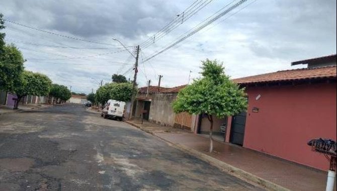 Foto - Casa, Padrão, 1 Vaga(S) de Garagem - [21]