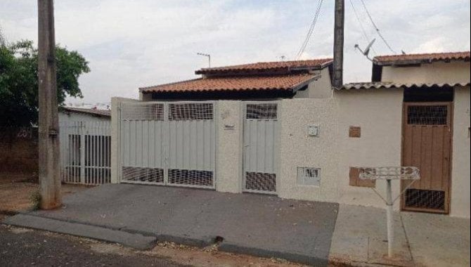 Foto - Casa, Padrão, 1 Vaga(S) de Garagem - [1]