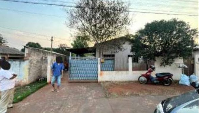 Foto - Casa, Padrão, 1 Vaga(S) de Garagem - [1]