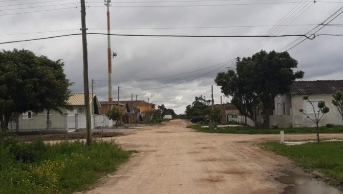 Foto - Casa, Padrão, 1 Vaga(S) de Garagem - [22]