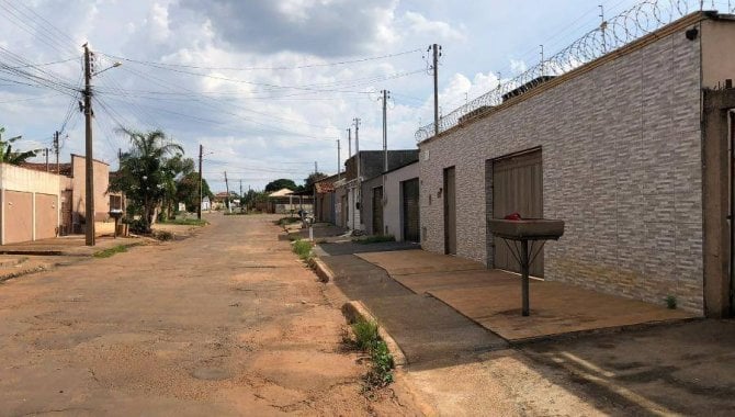 Foto - Casa, Padrão, 1 Vaga(S) de Garagem - [4]