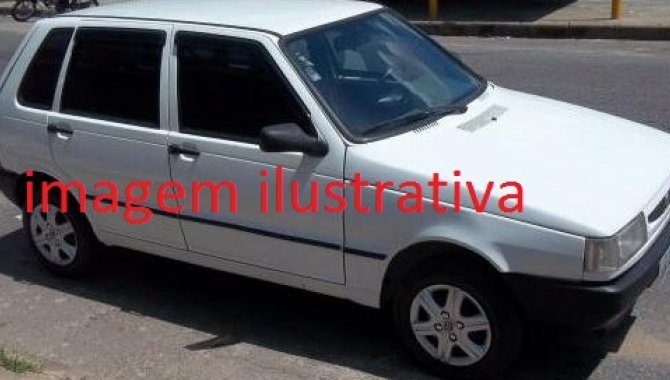 Foto - Carro, Fiat, modelo Uno S, cor branca 1986 - [1]