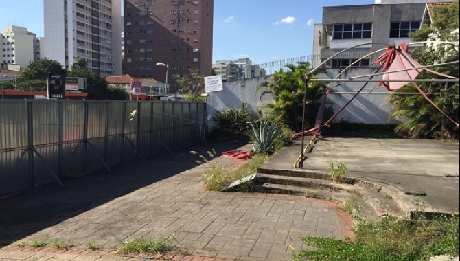 Foto - Terreno com Galpão Comercial 2.401 m² - Jardim América - São Paulo - SP - [3]
