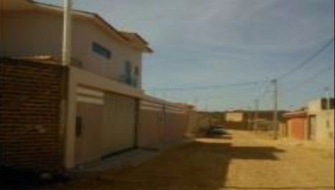 Foto - Casa 225 m² - Centro - Canarana - BA - [2]