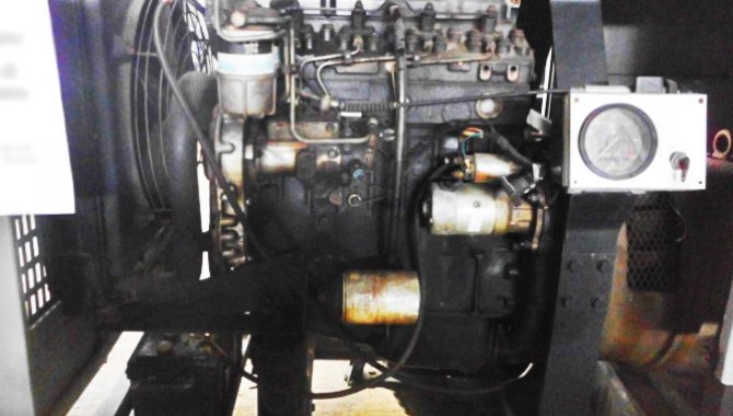 Foto - 02 Motores gerador NM, com Máquina de solda e 01 Motobomba a Diesel - [4]
