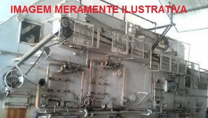 Foto - Máquina Lavadora de Garrafas, com 24 Cestos e Capacidade de 20.000 Garrafas - [1]