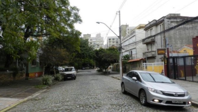 Foto - Casa Desocupada - Auxiliadora -  Porto Alegre/rs - [1]