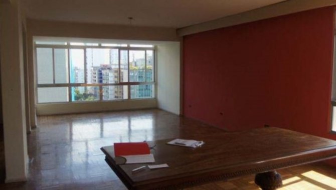 Foto - Apartamento com 03 Dormitórios - Bairro Gonzaga - [1]