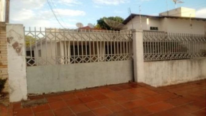 Foto - Casa 231,90 m² - Jardim Curitiba - Paranavaí - PR - [1]