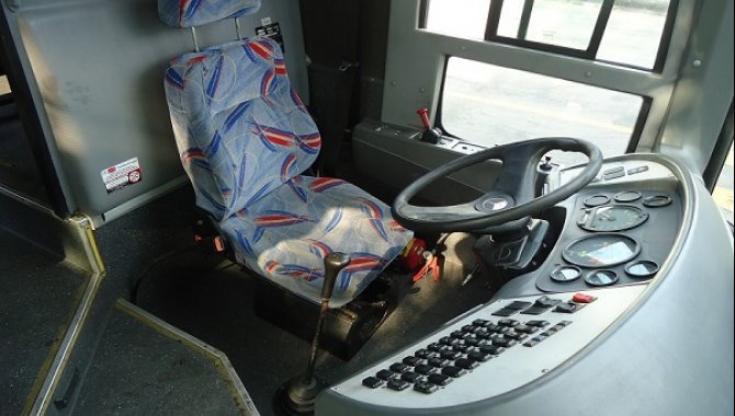 Foto - Ônibus Busscar EL Bus 320, ano 2004 - [5]