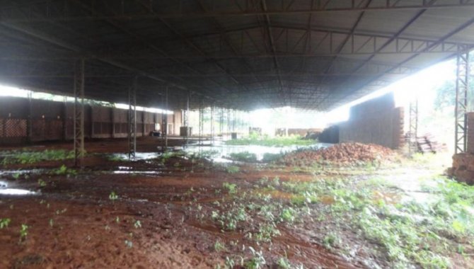 Foto - Terreno c/ Construção - de Estação - Mineiros do Tietê/SP - [11]