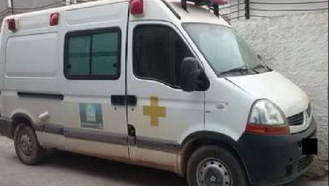 Foto - Ambulância Renault Master Altech, 2009/2010 - [2]