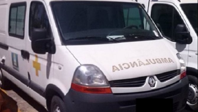 Foto - Ambulância Renault Master Altech, 2010/2011 - [1]