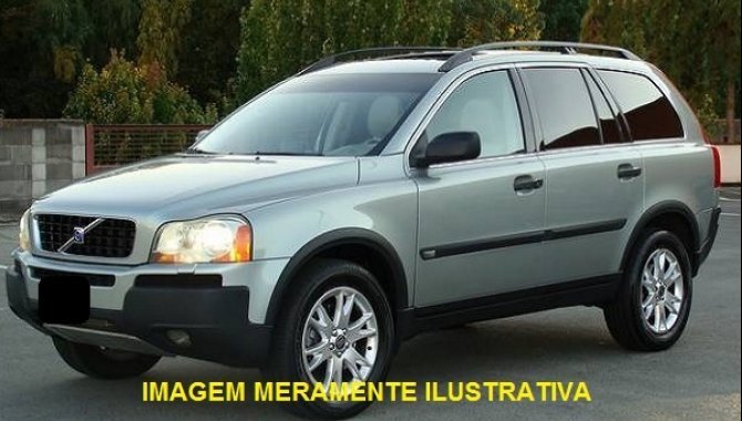 Foto - Carro Volvo, modelo XC90 T6, ano 2004 - [1]