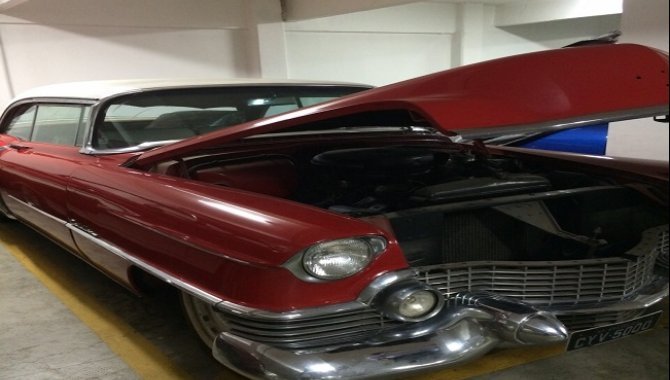 Foto - Carro Cadillac, 1954, vermelho - Placa Preta - [2]