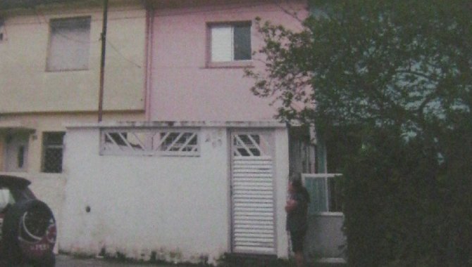 Foto - Casa em Santos 69 m² A.C,sala, 02 dormitórios, banheiro social, cozinha, ár - [1]