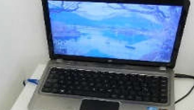 Foto - 01 Notebook HP com carregador e Fone de Ouvido Logi - [1]