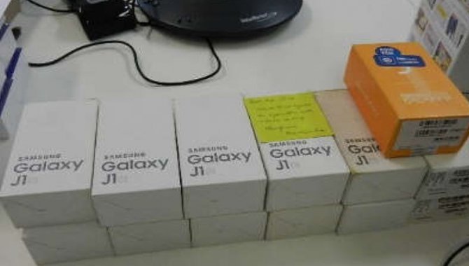 Foto - 12 Celulares Samsung J1 Galaxy e 01 Telefone sem Fio Intelbras - [1]