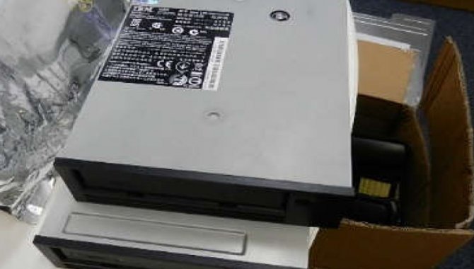 Foto - 02 Unidades de Back-Up Externa IBM LTO Ultrium 4-H e 01 Gravador de DVD - [2]