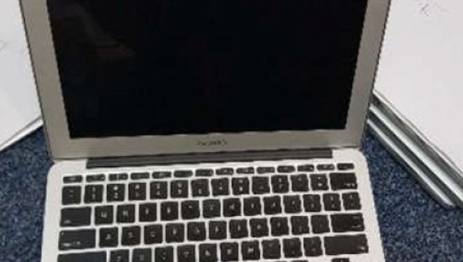Foto - 01 Notebook Macbook Air Apple (Lote 164) - [1]